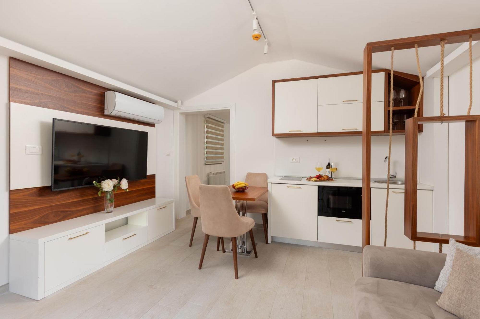 Ocea Studio Apartments Kotor Exterior photo